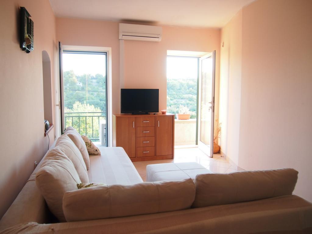 Holiday Home Oliva Bilice Buitenkant foto